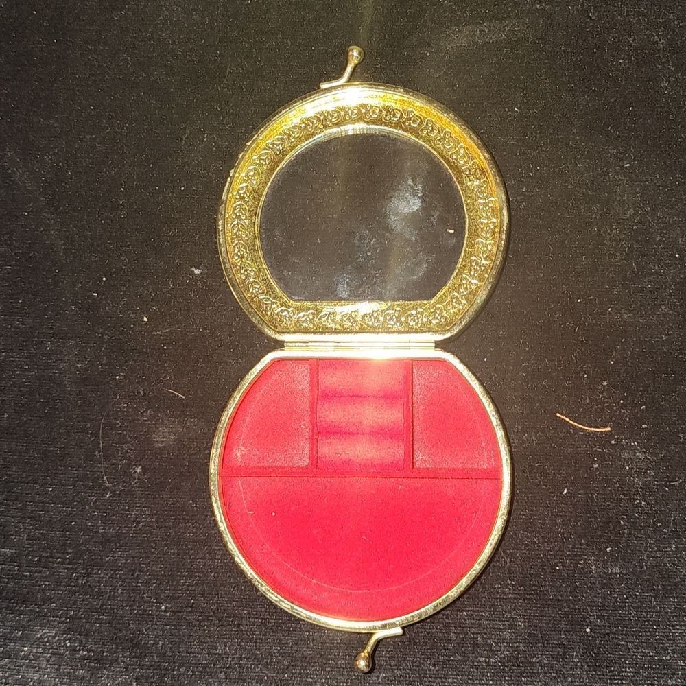 Mini Jewelry Box - Picture 3 of 5